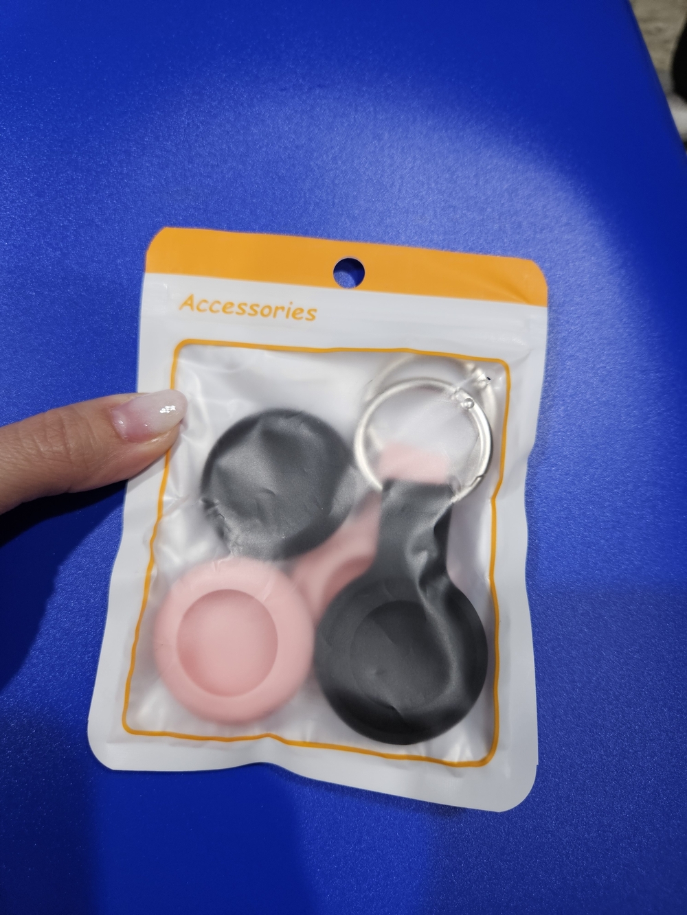 Accessorize Silicone Key & Card Holder - Pink & Black